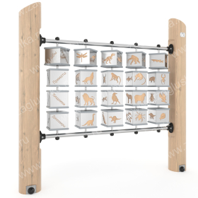 Интерактивная панель "Фауна" на деревянных столбах